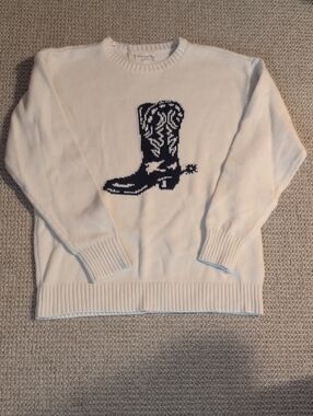Aeropostale Cream Crewneck Sweater with Navy Boot Graphic
